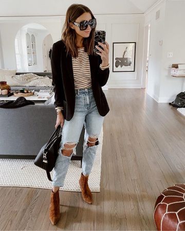 Classic Mom Jeans of Karen en la cuenta de Instagram @everbstyled