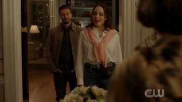 Ceinture Sac porté par Fallon Carrington (Elizabeth Gillies) dans la Dynastie Saison 3 Épisode 13