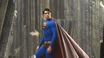 Le costume (version chien) de Clark Kent (Brandon Routh) dans Superman