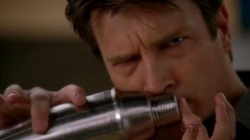 La coctelera de Richard Castle en Castle