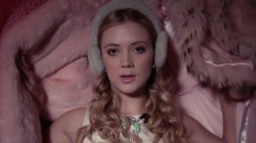 the collar Chanel #3 in Scream Queens
