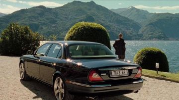 The Jaguar XJ8 of Jesper Christensen in Casino Royale