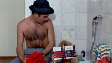 El libro sobre Fritz Lang de Luc Moullet leído por Brigitte Bardot en Le Mépris