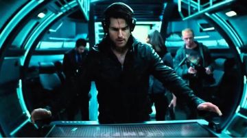 The leather jacket, Ethan Hunt (Tom Cruise) in Mission : Impossible - Protocol Ghost