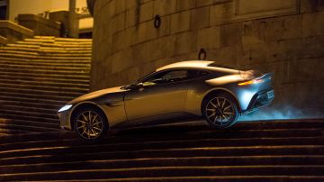 Le concept car Aston Martin DB10 dans 007 Spectre