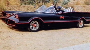 La Batmobile de Adam West et Burt Ward dans Batman