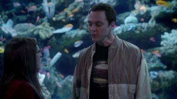 T shirt superman de Sheldon Coopers dans TBBT