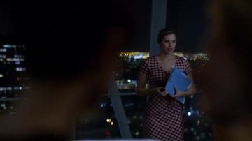 La robe Diane Von Furstenberg de Susie Abromeit dans Jessica Jones