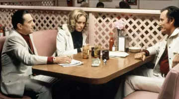 The coat (leather and fur) white of Sharon Stone in Casino