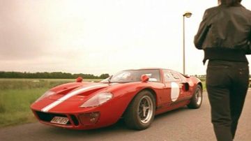 The Ford GT40 red in Dikkenek