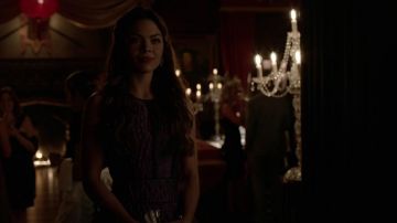 La robe BCBG MAX AZRIA de Nora dans The Vampire Diaries