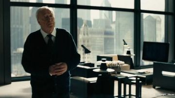 The speakers of Bruce Wayne in Batman : The Dark Knight