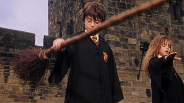 L'authentique balai volant de Harry Potter (Daniel Radcliffe) dans Harry Potter à l'école des sorciers