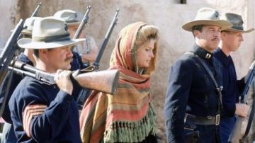 Le chapeau de Steven Kanaly dans Le Lion et le Vent