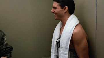 Placas de identidad militar de Pete Maverick (Tom Cruise) en Top Gun