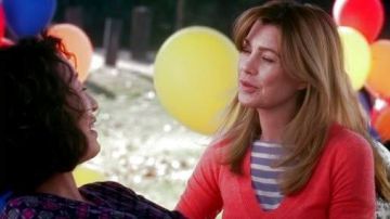 The sweater J. Crew Dr. Meredith Grey in Grey's Anatomy