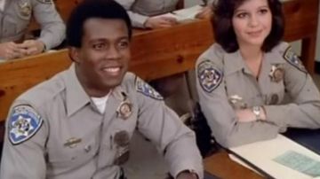 La chemise de l'uniforme de Clarence Gilyard Jr. dans Chips