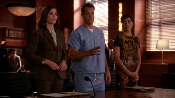 La robe McQ - Alexander McQueen de Lucca Quinn dans The Good Wife