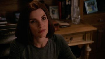 Le robe Max Mara de Julianna Margulies dans The Good Wife