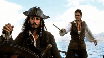 The tricorn hat Jack Sparrow (Johnny Depp) dansPirates of the Caribbean : The Curse of the Black Pearl