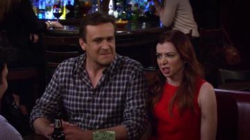 Le top Madewell de Lily Aldrin dans How I Met Your Mother