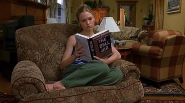 The Bell Jar read by Julia Stiles in 10 Good Reasons for you to Drop