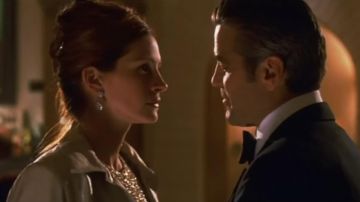 Earrings Tiffany & Co. of Tess Ocean (Julia Roberts) in Ocean's Eleven