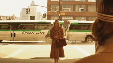 The handbag Hermes 'Birkin' of Margot Tenenbaum (Gwyneth Paltrow) in The family Tenenbaum