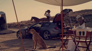 La voiture Ferrari FF Sports de Malkina (Cameron Diaz) dans Cartel
