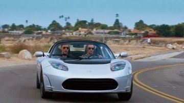 Tesla de Taylor Kitsch en Savages