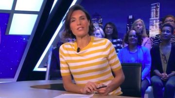 Le ras de cou manches courtes rayures bicolores de Alessandra Sublet dans C'est Canteloup