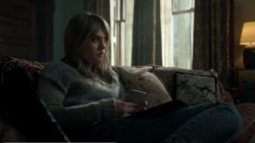 Space Dye Sweater worn by Kinsey Locke (Emilia Jones) in Locke & Key Season 1 Episode 3