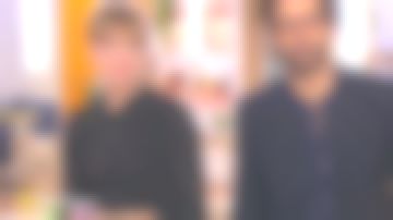 Las fluidas batas y volantes de vestido manza de Maya Lauqué en La Quotidien el 11.02.2020