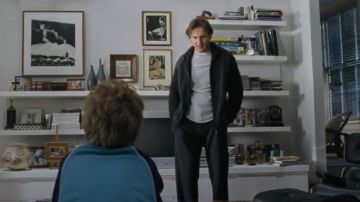 Jogging navy blue Daniel (Liam Neeson) in Love Actually