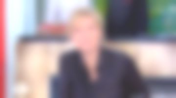 La camisa negra con lunares dorados de Anne-Élisabeth Lemoine en C à vous du 11 02 2020