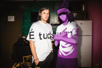 Le tshirt blanc Études de Orelsan sur le compte Instagram de @orelsan en janvier 2020