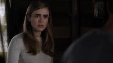 Cash­mere Sweater worn by Michaela Stone (Melissa Roxburgh) in Manifest Season  1 Episode 13