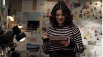 Cropped Sweater worn by Olive Stone (Luna Blaise) in Manifest Season 2 Episode 6