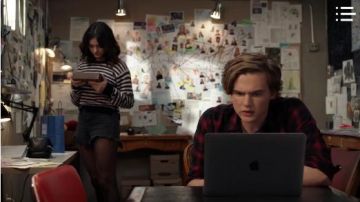 Black Dis­tressed Shorts worn by Olive Stone (Luna Blaise) in Manifest Season 2 Episode 6