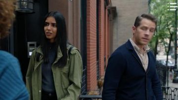 Green Mil­i­tary Jack­et worn by Saanvi Bahl (Parveen Kaur) in Manifest Season 2 Episode 6