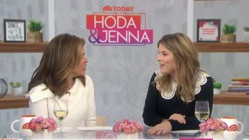 Zara Noire Côtelée Contrastante Chandail porté par Jenna Bush Hager, sur aujourd'Hui le 11 février 2020