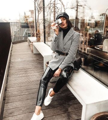 Zapatos Blanco de Justine en la cuenta de Instagram @itsjustinesjournal