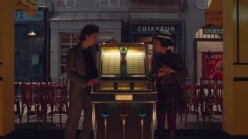 Brown suits of Zeffirelli (Timothée Chalamet) in The French Dispatch of the Liberty, Kansas Evening Sun