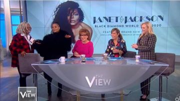 Michael kors Gris Vérifié Mélange Blazer porté par Meghan McCain sur Le point de Vue le 12 février 2020