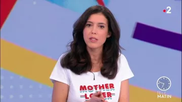 Camiseta de la madre amante de Carole Tolila en Télématin el 14.02.2020