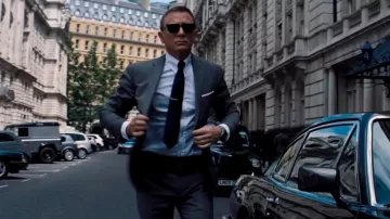 Tom Ford white dress shirt with cocktail cuffs worn by James Bond (Daniel Craig) as seen in No Time to Die