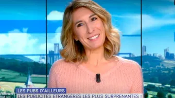 The sweater round neck mohair and wool blended Orange by Caroline Delage in William at noon the 14.02.2020