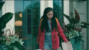 Long coat red Lara Jean (Lana Condor) in all the boys : P.S. I still love you