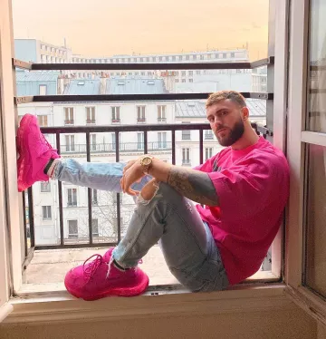 Las zapatillas balenciaga Triple S que lució Illan en la cuenta de Instagram de @illancto