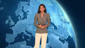 La Veste droite boutonnée à carreaux de Tatiana Silva dans Météo de TF1
